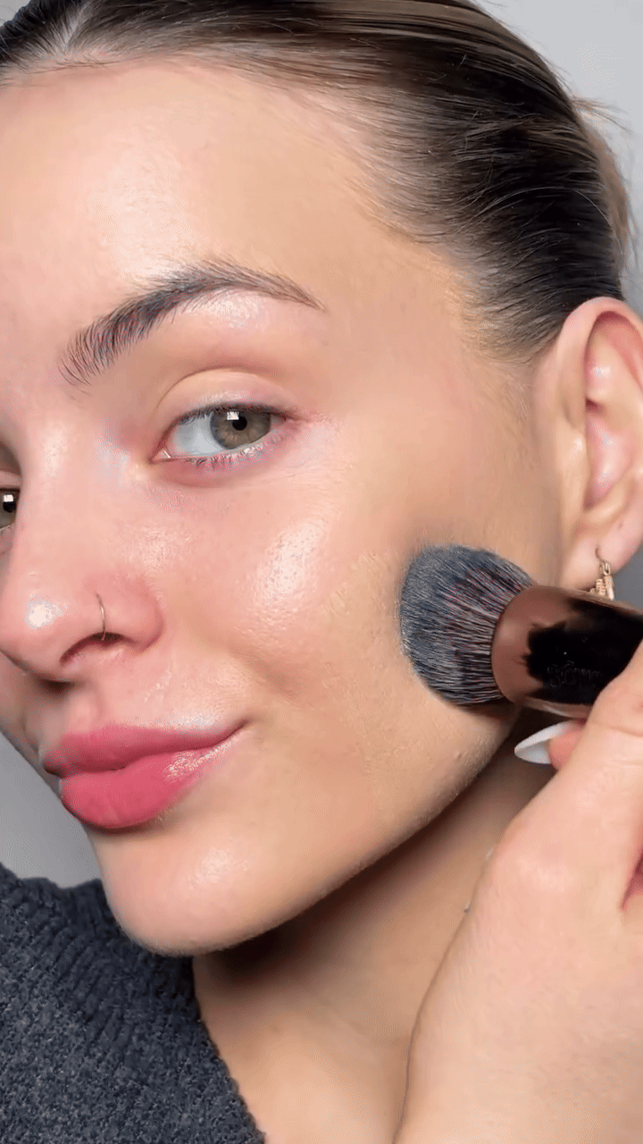 Kem nền được tung hô tốt nhất 2025: Lên da hoàn hảo, tăng sinh collagen, chuyên gia không chê nổi- Ảnh 11.