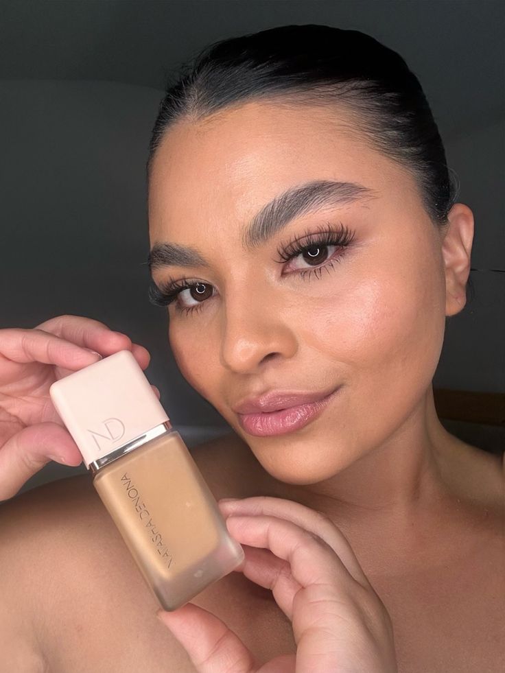 Kem nền được tung hô tốt nhất 2025: Lên da hoàn hảo, tăng sinh collagen, chuyên gia không chê nổi- Ảnh 12.