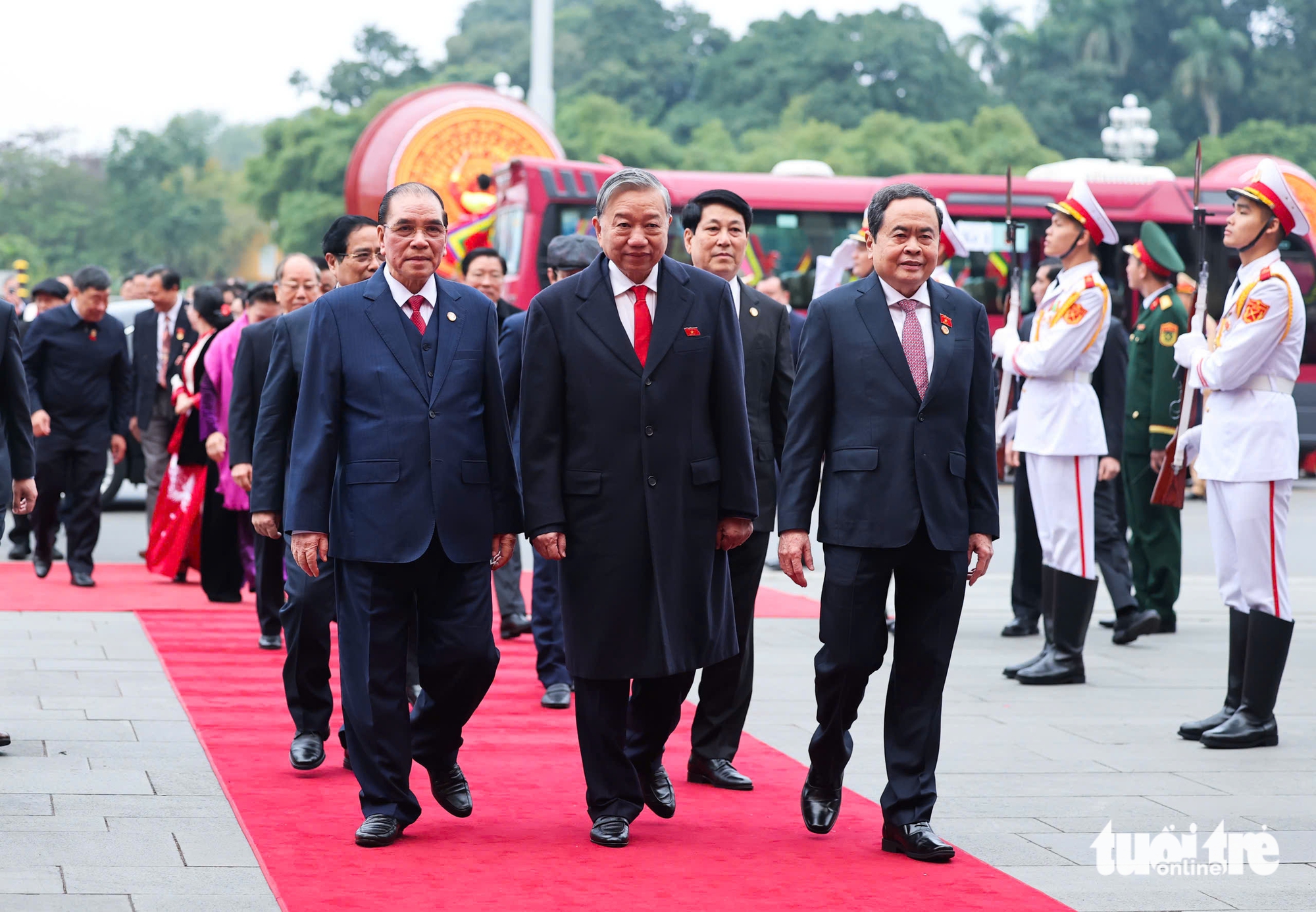 Chủ tịch Hồ Chí Minh - Ảnh 5.