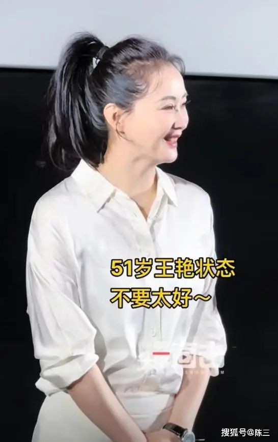 Nhan sắc giả dối của mỹ nhân đẹp nhất Hoàn Châu Cách Cách- Ảnh 4.