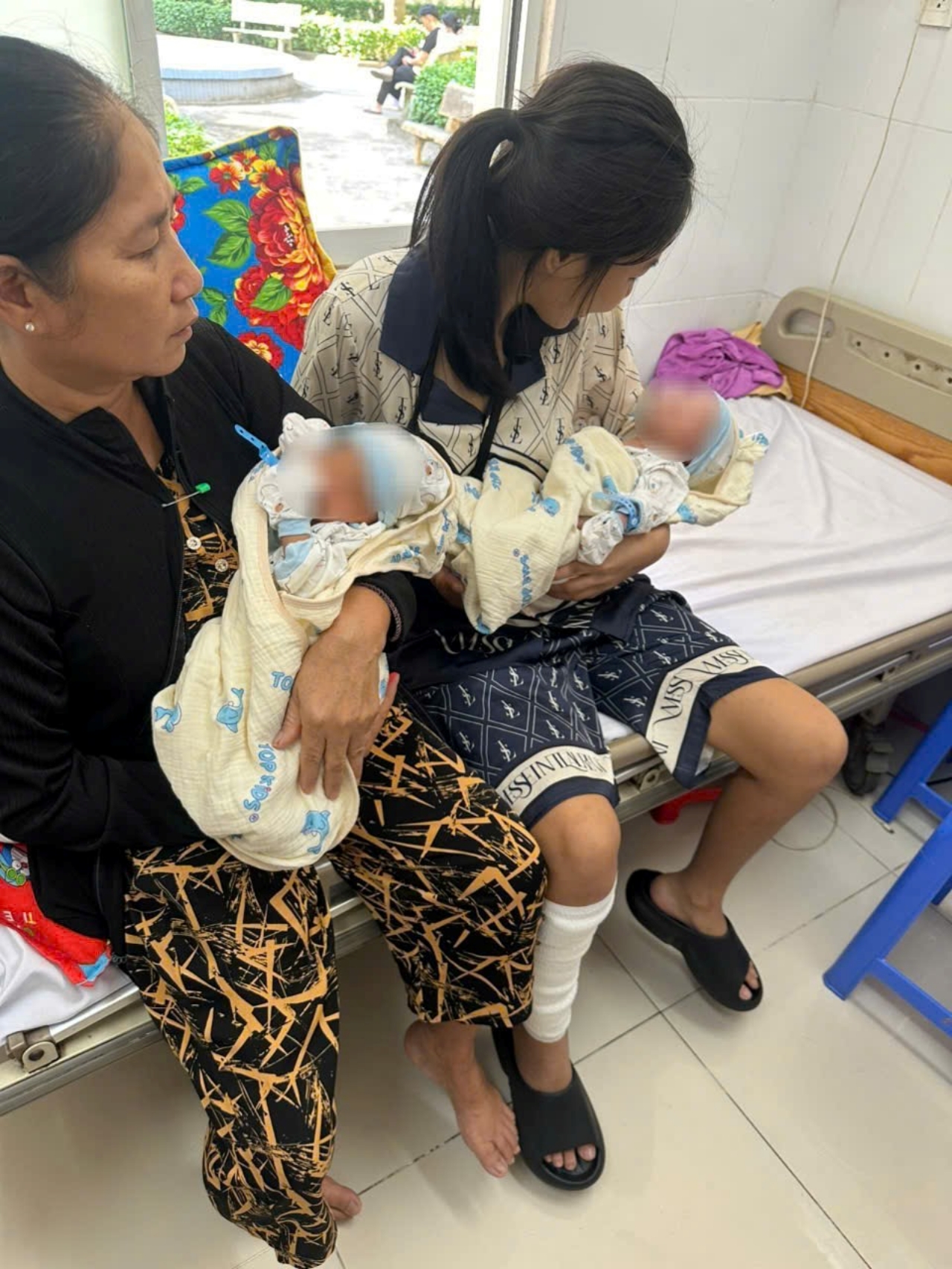 Gặp người mẹ trong ca ghép nối bàn tay được “nuôi” gần 2 tháng dưới chân: “Tết này với chị vậy là trọn vẹn”- Ảnh 2. Gặp người mẹ trong ca ghép nối bàn tay được “nuôi” gần 2 tháng dưới chân: “Tết này với chị vậy là trọn vẹn”- Ảnh 2.