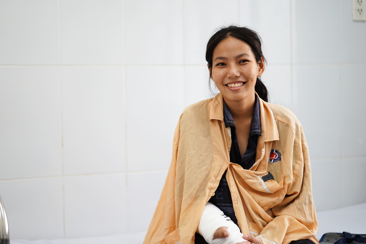 Gặp người mẹ trong ca ghép nối bàn tay được “nuôi” gần 2 tháng dưới chân: “Tết này với chị vậy là trọn vẹn”- Ảnh 8. Gặp người mẹ trong ca ghép nối bàn tay được “nuôi” gần 2 tháng dưới chân: “Tết này với chị vậy là trọn vẹn”- Ảnh 8.