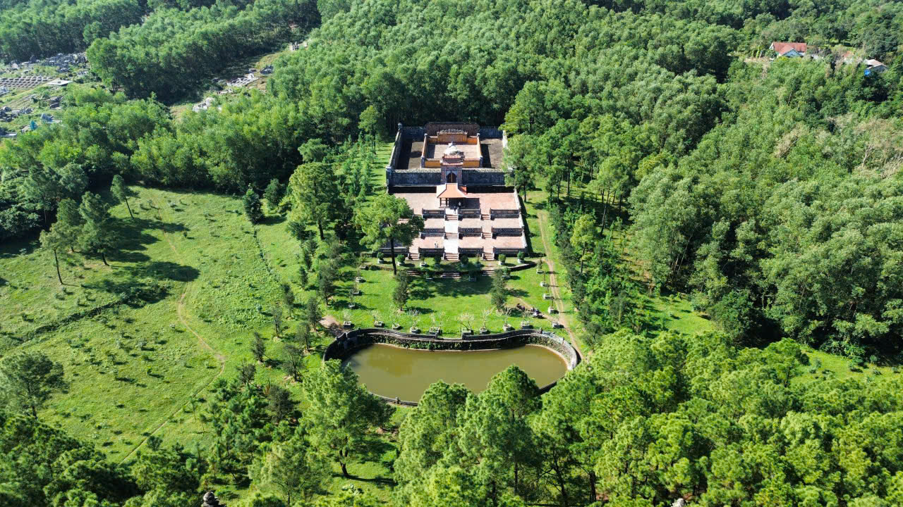 Đơn vị quản lý giải thích công trình ‘lạ’ trong di tích Huế- Ảnh 3.