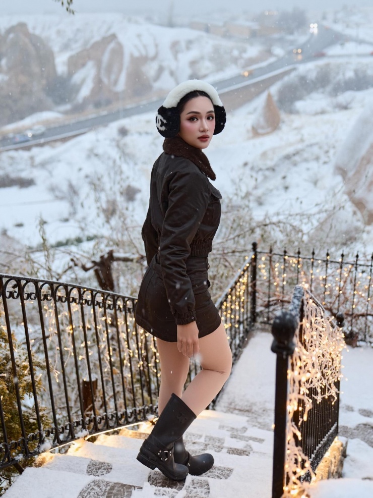 Hương Giang đón năm mới bên bạn trai ở vùng đất cổ tích Cappadocia - 6