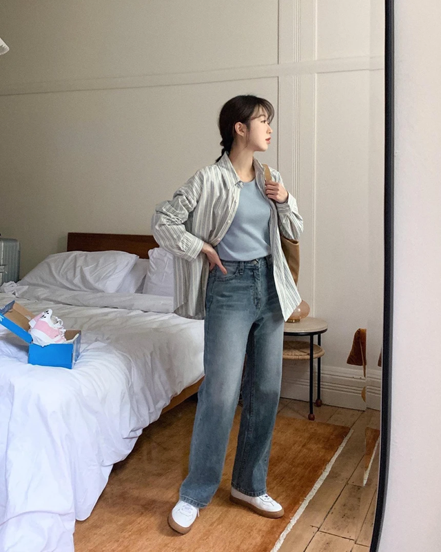 Muôn vàn phong cách với giày sneaker và quần denim 5 Muôn vàn phong cách với giày sneaker và quần denim - Ảnh 5.