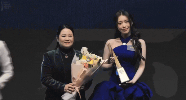 Ca sĩ người Hàn hát tiếng Việt vừa Ca sĩ người Hàn hát tiếng Việt vừa