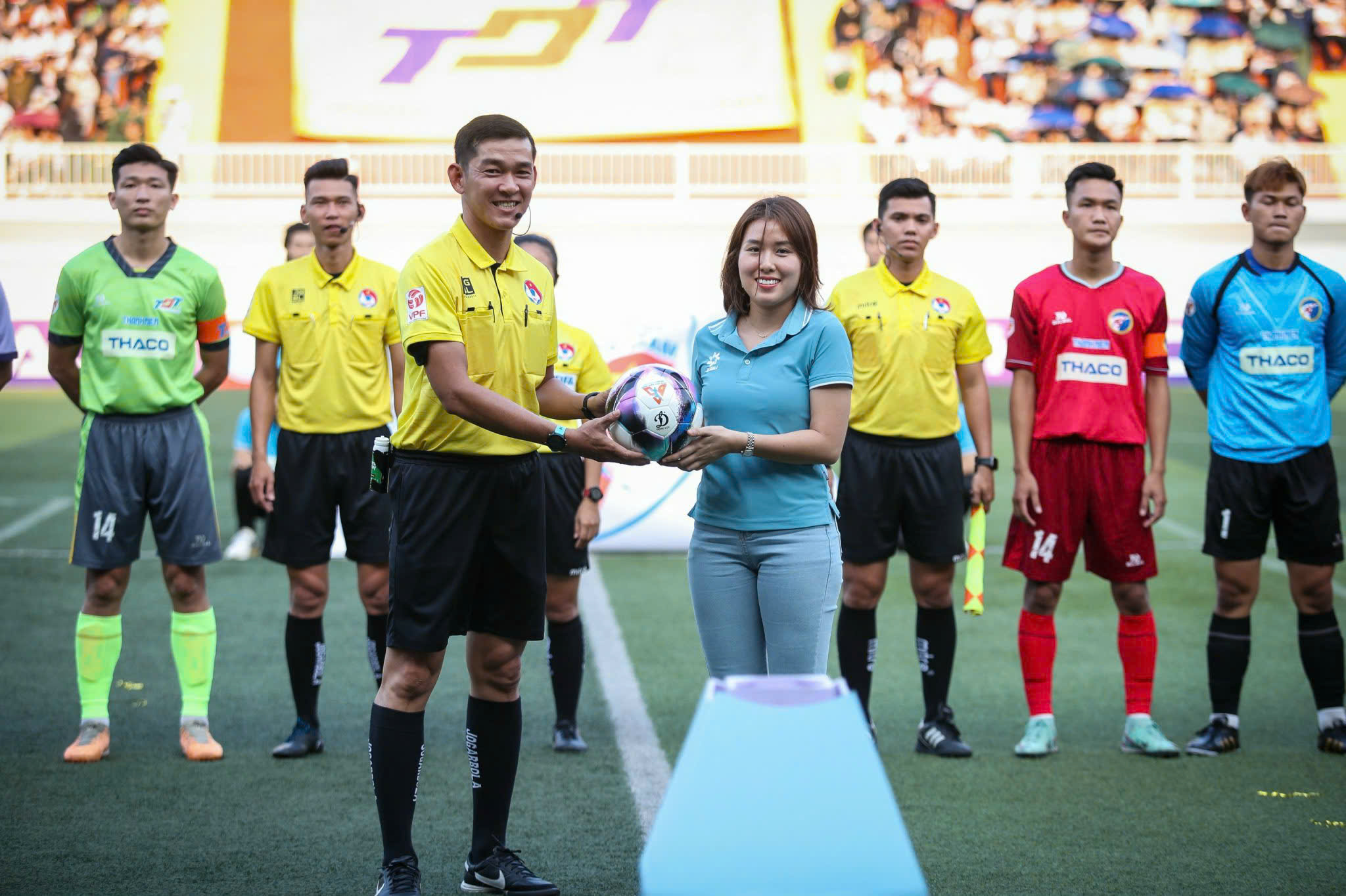 Từ trọng tài V-League đến HLV đội tân binh sinh viên: Lấy U.23 Việt Nam làm tấm gương sáng- Ảnh 2.