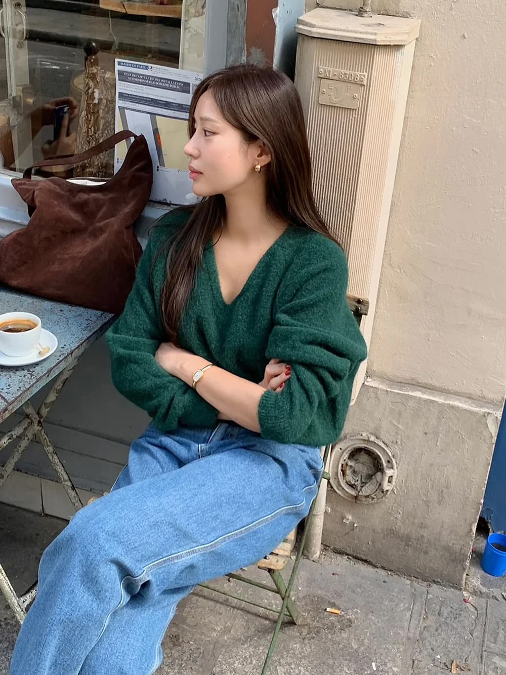 5 mẫu áo dài tay dễ phối đồ nhất, cứ mặc là sành điệu và tôn dáng- Ảnh 7.