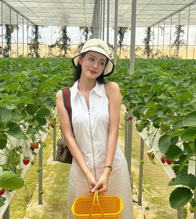 Chiếc mũ tăng 'gia vị' cho bộ cánh cá tính 4 Chiếc mũ tăng 'gia vị' cho bộ cánh cá tính - Ảnh 4.