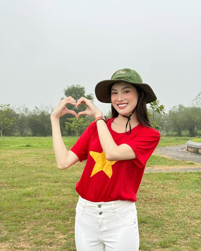 Chiếc mũ tăng 'gia vị' cho bộ cánh cá tính 5 Chiếc mũ tăng 'gia vị' cho bộ cánh cá tính - Ảnh 5.