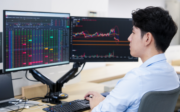 VN-Index lập kỷ lục 1.816 điểm - Ảnh 3.