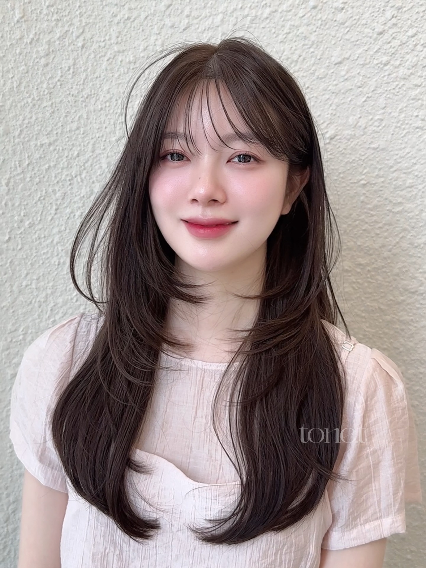 Giờ đi đâu cũng thấy tóc uốn cụp: 5 kiểu siêu nữ tính và thu gọn gương mặt, cắt chơi Tết là quá chuẩn- Ảnh 3.