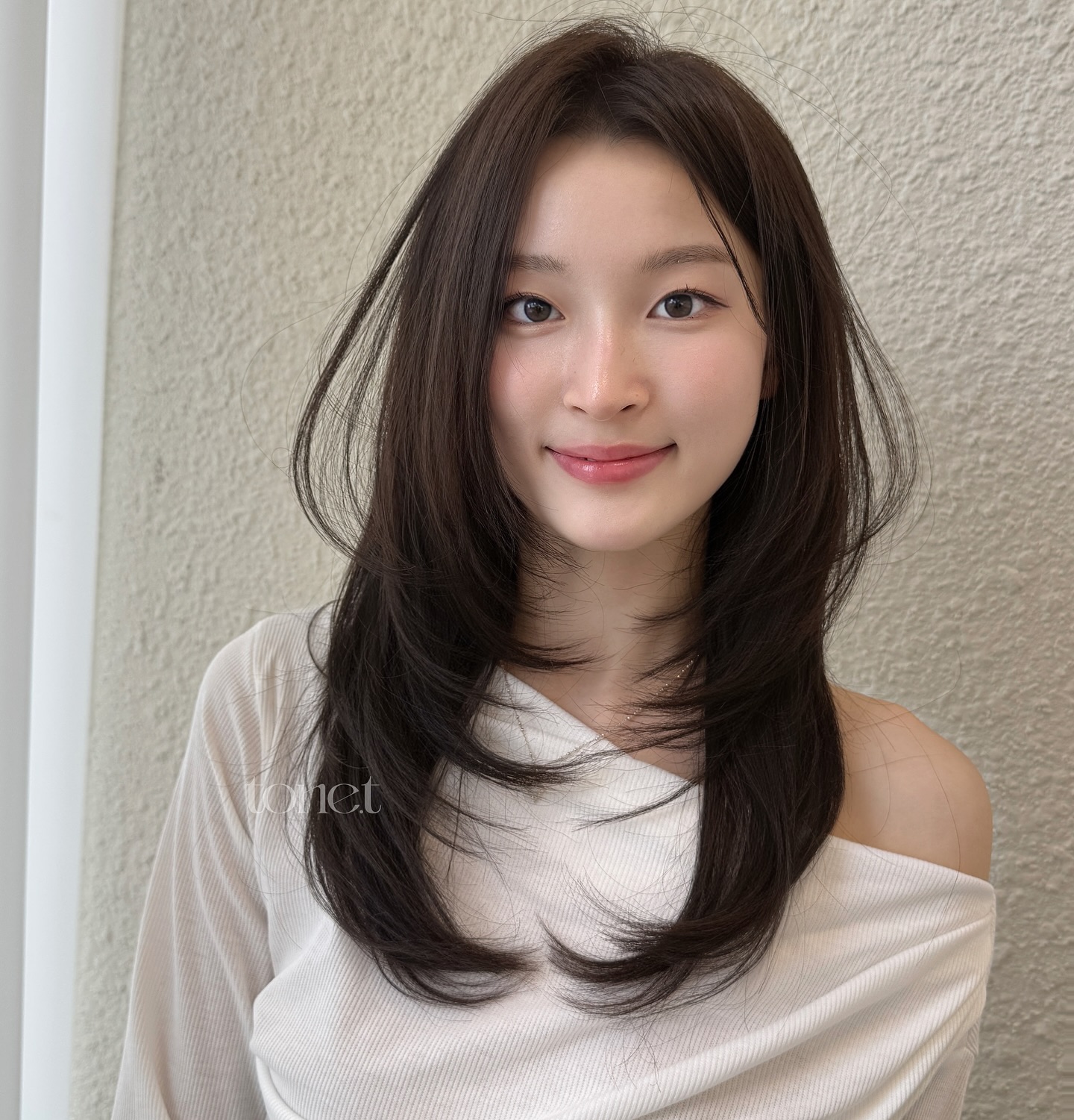 Giờ đi đâu cũng thấy tóc uốn cụp: 5 kiểu siêu nữ tính và thu gọn gương mặt, cắt chơi Tết là quá chuẩn- Ảnh 5.