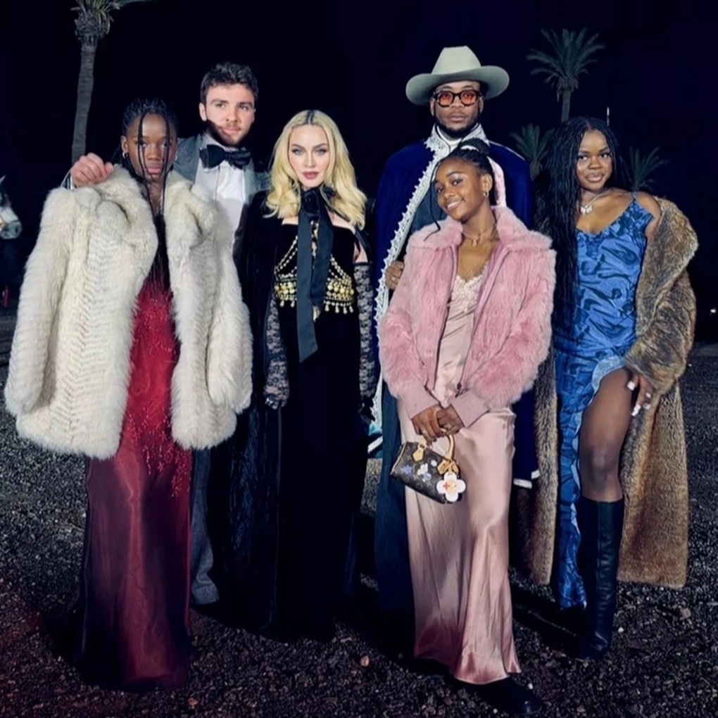 Ở tuổi 68, Madonna được sống là chính mình nhờ bạn trai 30 tuổi - 3