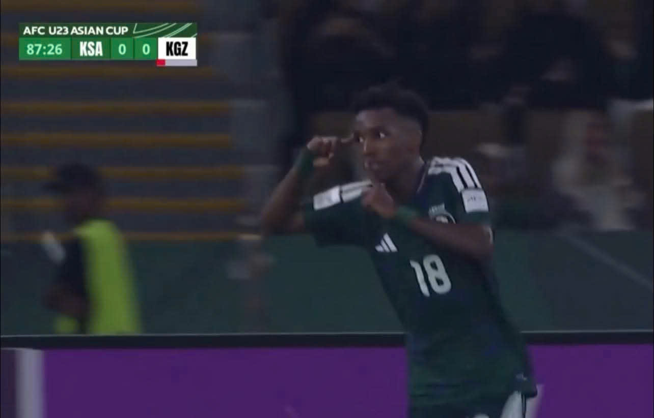 Vẫn xếp sau U.23 Việt Nam 1 U.23 Ả Rập Xê Út thắng nhọc nhằn dù hơn người, vẫn xếp sau U.23 Việt Nam - Ảnh 1.