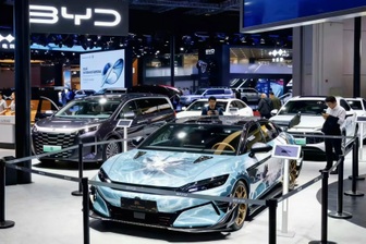 Mỗi ngày người Việt đăng ký mới hơn 1.700 ô tô và gần 9.000 xe máy 9 Xáo trộn thứ hạng giá trị vốn hóa thị trường ngành ô tô trong năm 2025