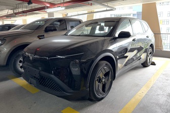 Mỗi ngày người Việt đăng ký mới hơn 1.700 ô tô và gần 9.000 xe máy 11 VinFast Limo bản gia đình lần đầu lộ ảnh thực tế, có trang bị gây bất ngờ