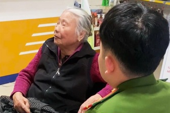 Mỗi ngày người Việt đăng ký mới hơn 1.700 ô tô và gần 9.000 xe máy 22 Bà cụ 79 tuổi đi rút 300 triệu đồng để chứng minh... không buôn ma túy