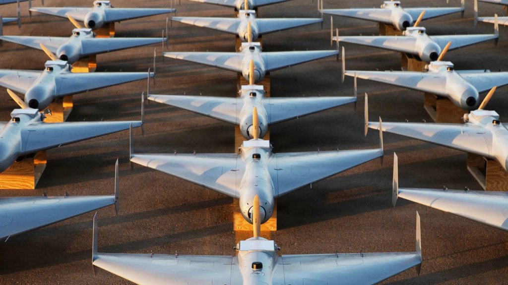 Mỹ dùng máy bay tự sát trong vụ bắt tổng thống Venezuela - Ảnh 2. Mỹ dùng máy bay tự sát trong vụ bắt tổng thống Venezuela - Ảnh 2.