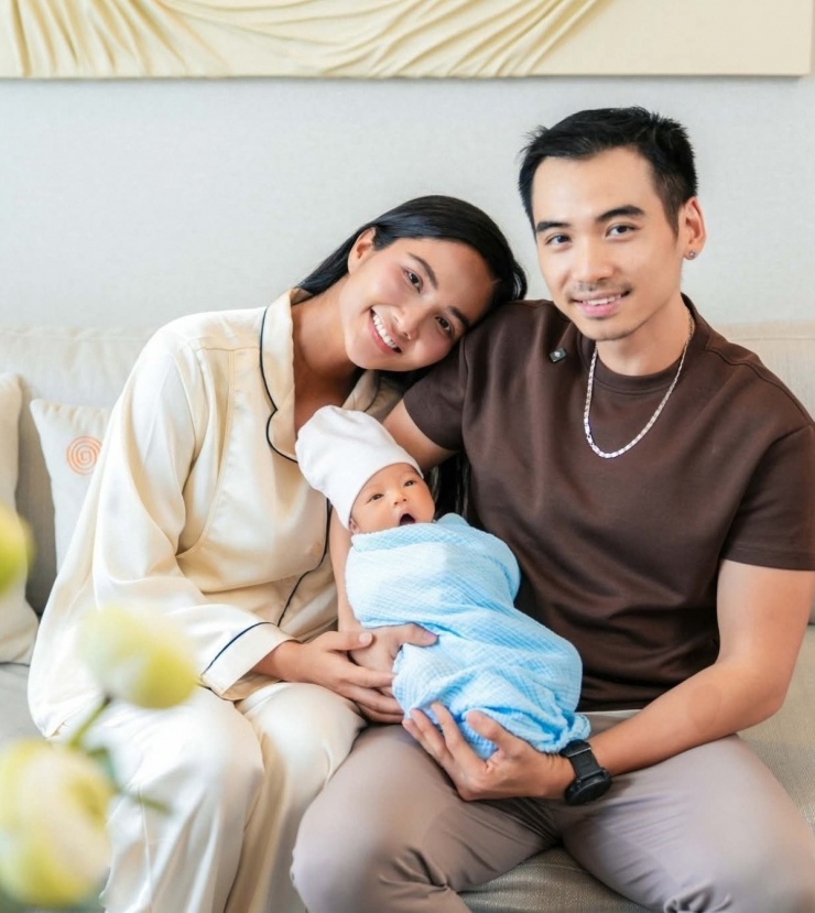 HHen Niê kỷ niệm 8 năm đăng quang Hoa hậu Hoàn vũ Việt Nam 3 H'Hen Niê kỷ niệm 8 năm đăng quang Hoa hậu Hoàn vũ Việt Nam - 2