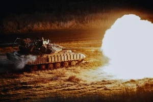 Chiến sự Nga - Ukraine 7-1: UAV Ukraine tấn công kho dầu Nga, tiếng nổ ‘vang vọng suốt đêm’; Ông Macron muốn gặp ông Putin càng sớm càng tốt