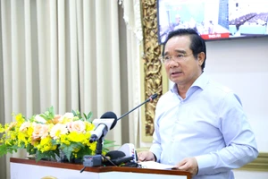 Chủ tịch TP.HCM: Tăng trưởng 10% 'trong tầm tay' nếu làm tốt 77 công trình trọng điểm