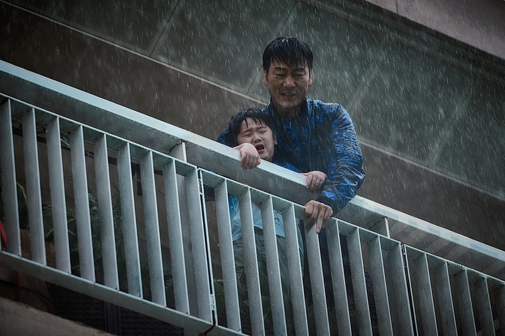 Bộ phim Hàn Quốc gây sốt toàn cầu nhưng bị khán giả gọi là thảm họa - 3