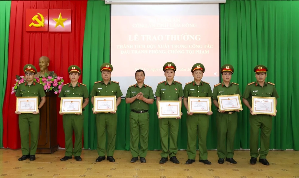 cuop-tiem-vang (4).jpg