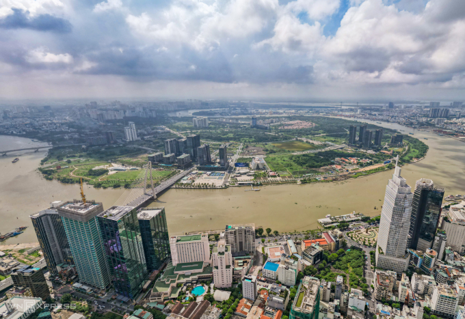 Khu đô thị Thủ Thiêm tháng 7/2025, nhìn từ trung tâm TP HCM. Ảnh: Quỳnh Trần