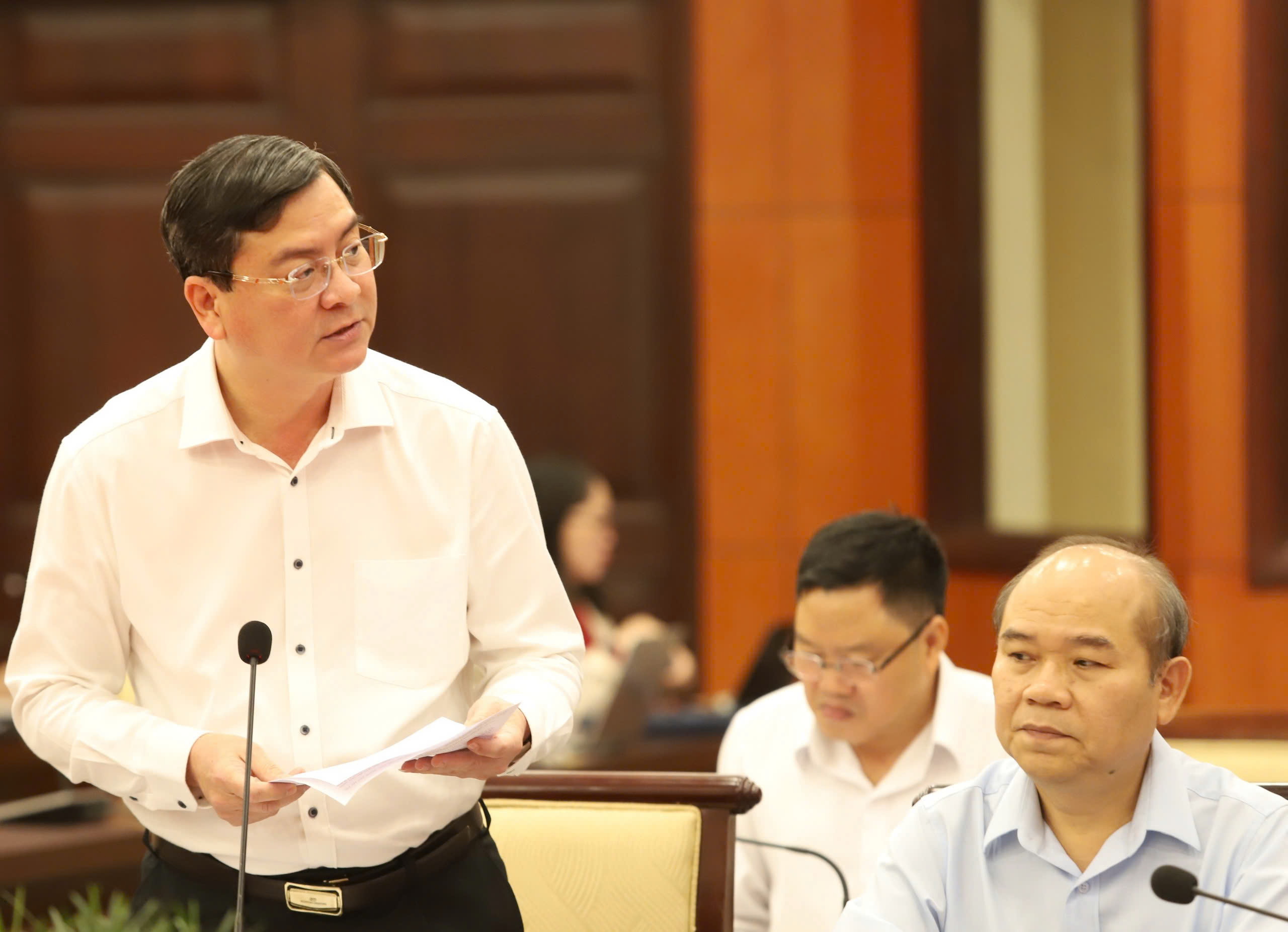 Thành ủy TP.HCM họp bàn về đường vượt biển Cần Giờ - Vũng Tàu - Ảnh 3.