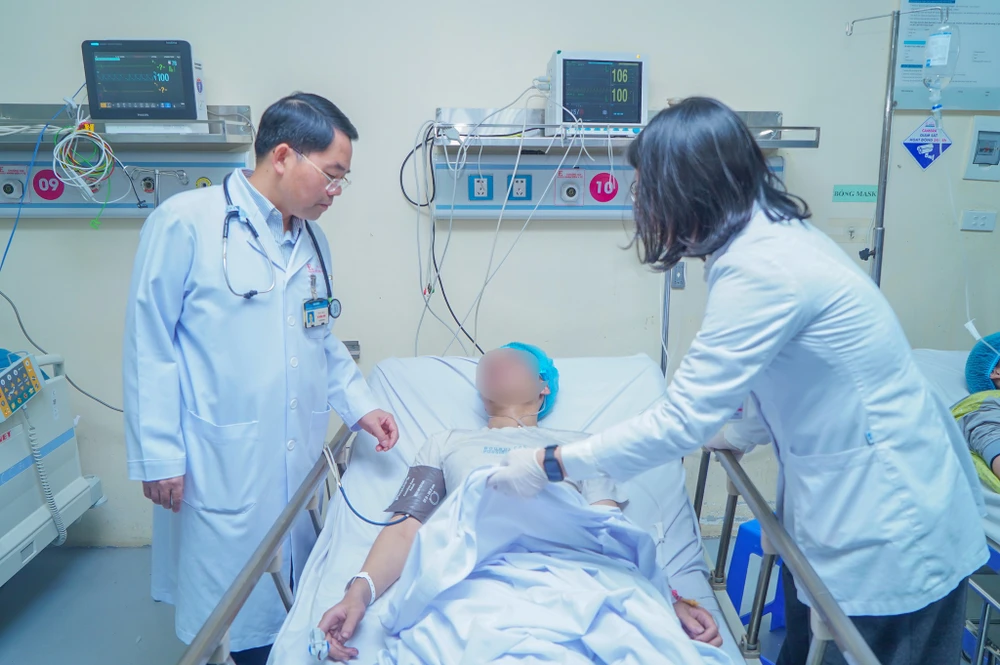 cháy nhà trọ Trần Cung.jpg