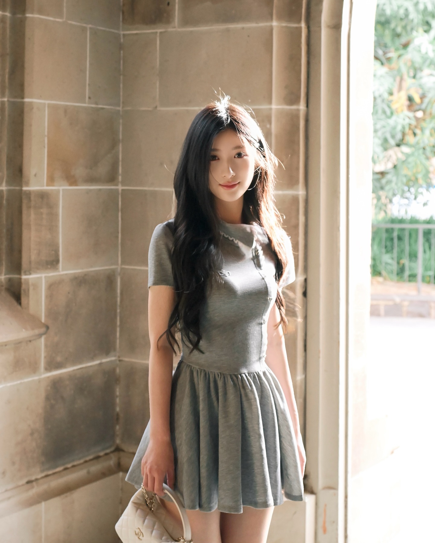 Local brand Việt dùng AI fake hình Jang Wonyoung mặc đồ, xin lỗi với lý do “thiếu kiểm soát, chỉ có nét tương đồng”?- Ảnh 14.