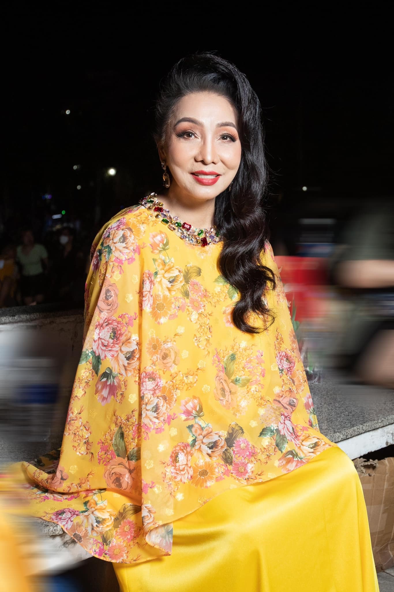 Nữ NSND đầu tiên có bằng tiến sĩ, ly hôn chồng tỷ phú, sống một mình trong biệt thự 1.200m²- Ảnh 2. Nữ NSND đầu tiên có bằng tiến sĩ, ly hôn chồng tỷ phú, sống một mình trong biệt thự 1.200m²- Ảnh 2.