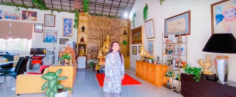 Nữ NSND đầu tiên có bằng tiến sĩ, ly hôn chồng tỷ phú, sống một mình trong biệt thự 1.200m²- Ảnh 8. Nữ NSND đầu tiên có bằng tiến sĩ, ly hôn chồng tỷ phú, sống một mình trong biệt thự 1.200m²- Ảnh 8.