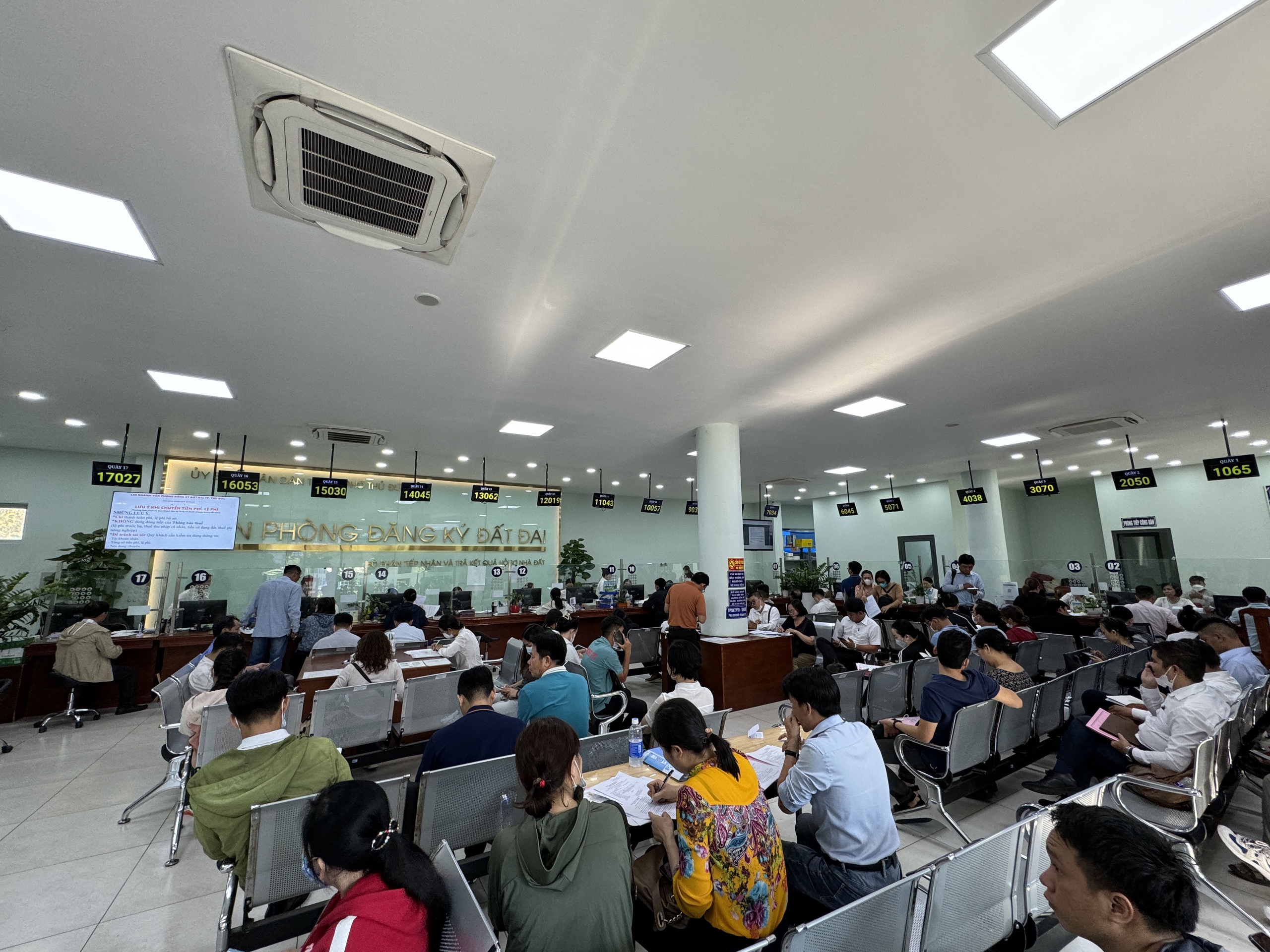 Giữ nguyên mô hình Chi nhánh Văn phòng đăng ký đất đai 2 Chi nhánh văn phòng đăng ký đất đai không chuyển về xã - Ảnh 2.