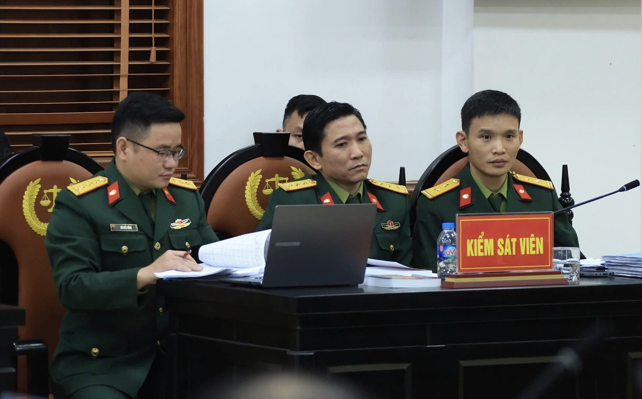 2 Cựu Chủ tịch tỉnh Khánh Hòa và cựu Thiếu tướng quân đội đối mặt án tù - Ảnh 2.