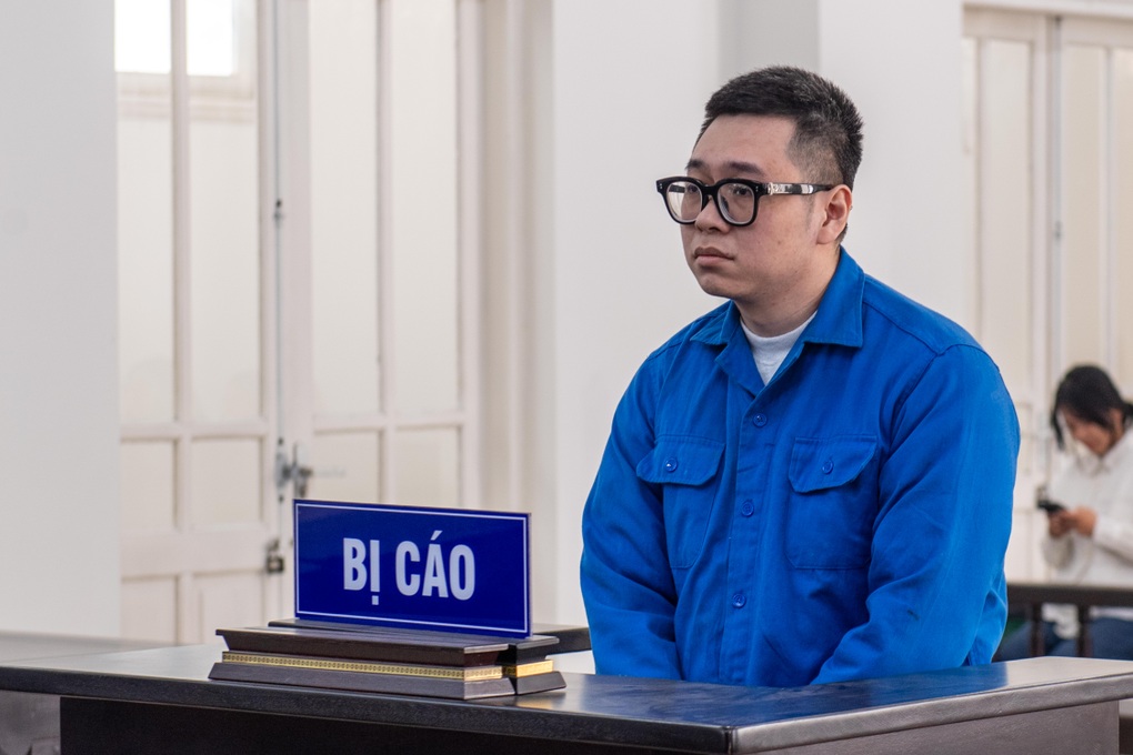 Đề nghị tuyên phạt người đàn ông hành hung cô gái ở chung cư 6-9 tháng tù - 2