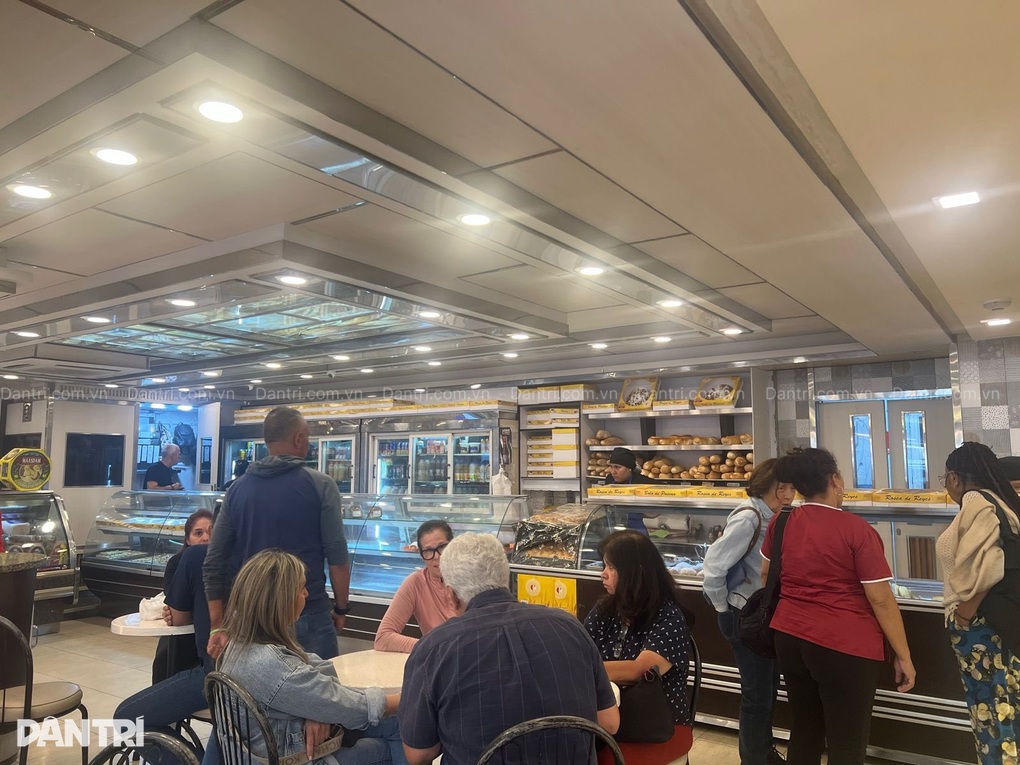 Cuộc sống của 2 kỹ sư Việt Nam mắc kẹt ở Venezuela sau khi Mỹ đột kích - 4