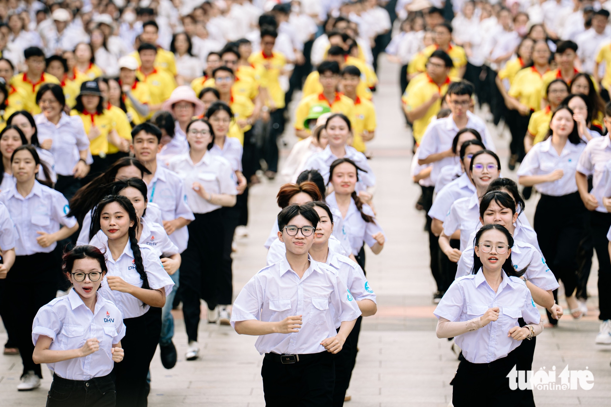 đồng diễn - Ảnh 2.