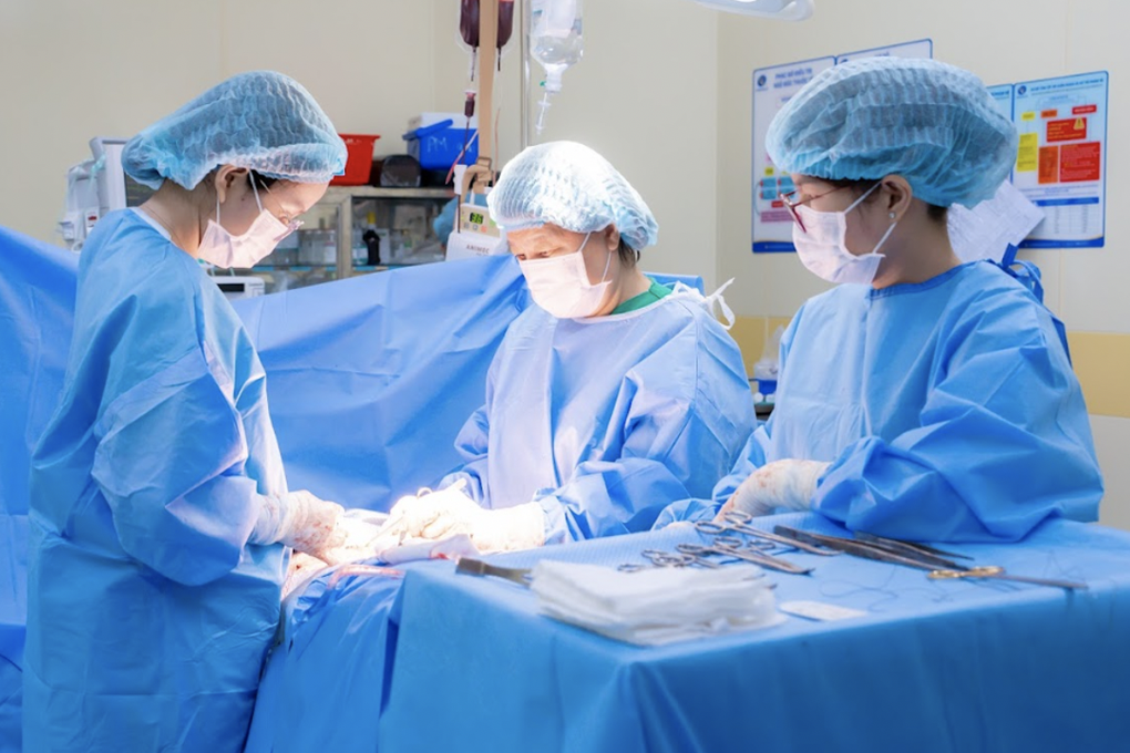 Phát hiện u xơ nhưng không khám định kỳ, người phụ nữ phải cắt bỏ tử cung - 2