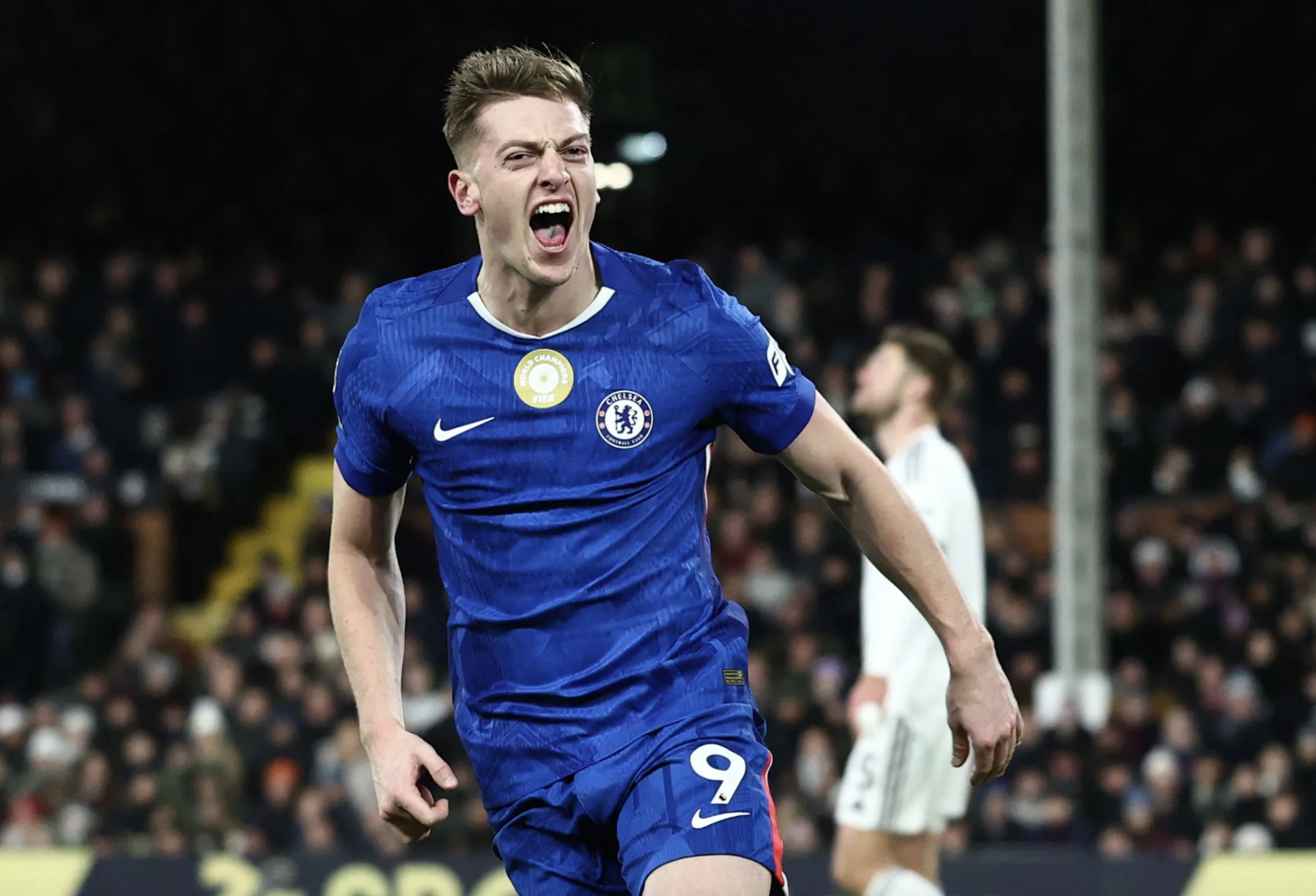 Fulham đẩy Chelsea chìm sâu trong thất vọng 4 Fulham thắng derby London, Chelsea chìm sâu trong thất vọng - Ảnh 4.