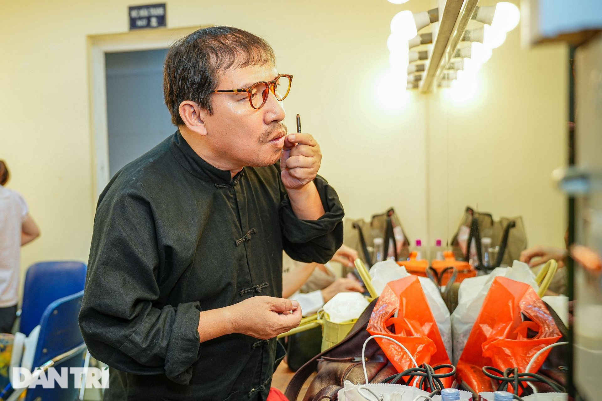 Ảnh thời trẻ gây sốt của các Táo quân - 10 Ảnh thời trẻ gây sốt của các Táo quân - 10