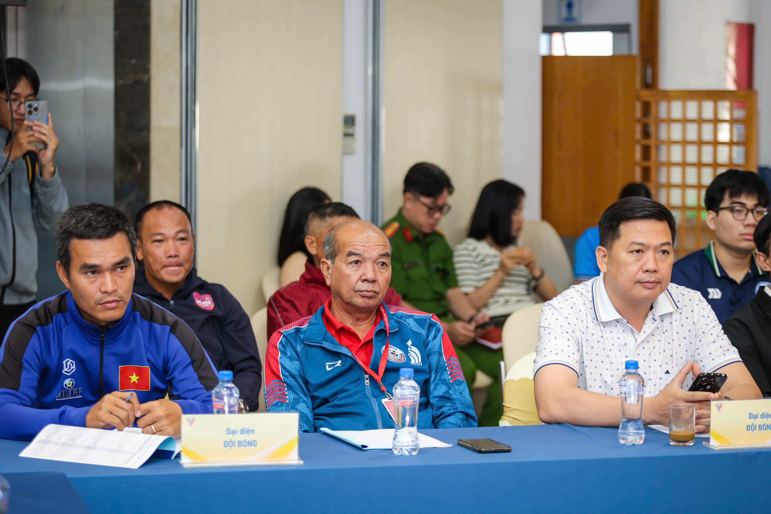 Giải TNSV cập nhật luật mới như VCK U.23 châu Á 2026, rất bài bản và chuyên nghiệp- Ảnh 3. Giải TNSV cập nhật luật mới như VCK U.23 châu Á 2026, rất bài bản và chuyên nghiệp- Ảnh 3.