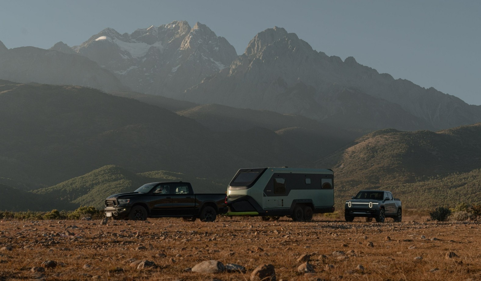 Nhà di động như biệt thự, tự phát điện, tự đỗ, sạc cho xe khác - Ảnh 5.