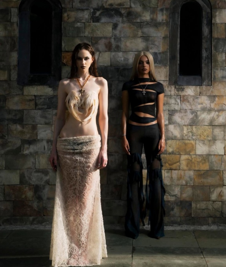 Hồ Ngọc Hà diện đồ bình dân du lịch biển 8 Hồ Ngọc Hà diện đồ bình dân du lịch biển - 7