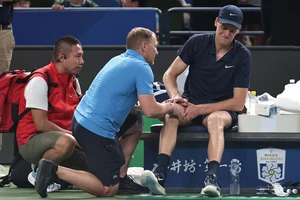 Sinner đầu hàng giải Thượng Hải Masters, Djokovic bước tiếp