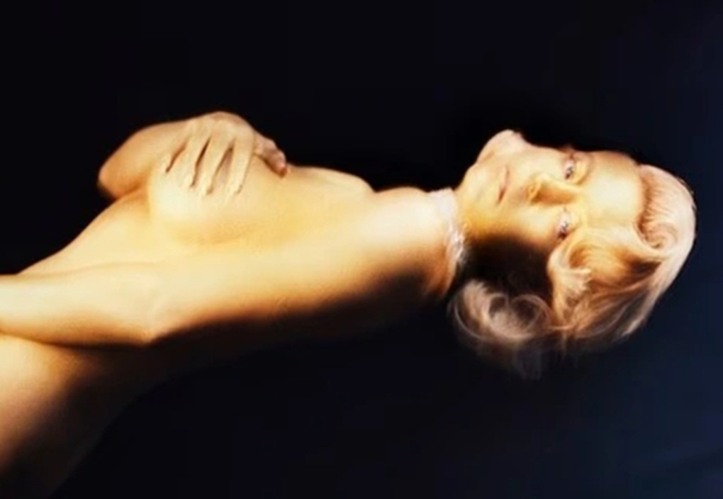 Biểu tượng gợi cảm mới của Hollywood Sydney Sweeney chụp ảnh khỏa thân - 2