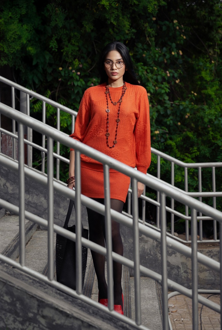 Trương Thị May diện váy của mẹ, khoe sắc vóc U40 3 Trương Thị May diện váy của mẹ, khoe sắc vóc U40 - 2