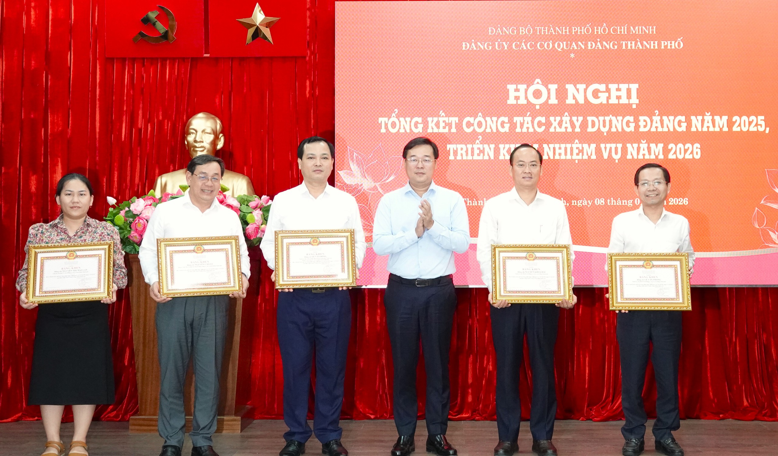 Ông Lê Quốc Phong: Chống lãng phí để tạo nguồn lực phát triển TP.HCM- Ảnh 2. Ông Lê Quốc Phong: Chống lãng phí để tạo nguồn lực phát triển TP.HCM- Ảnh 2.