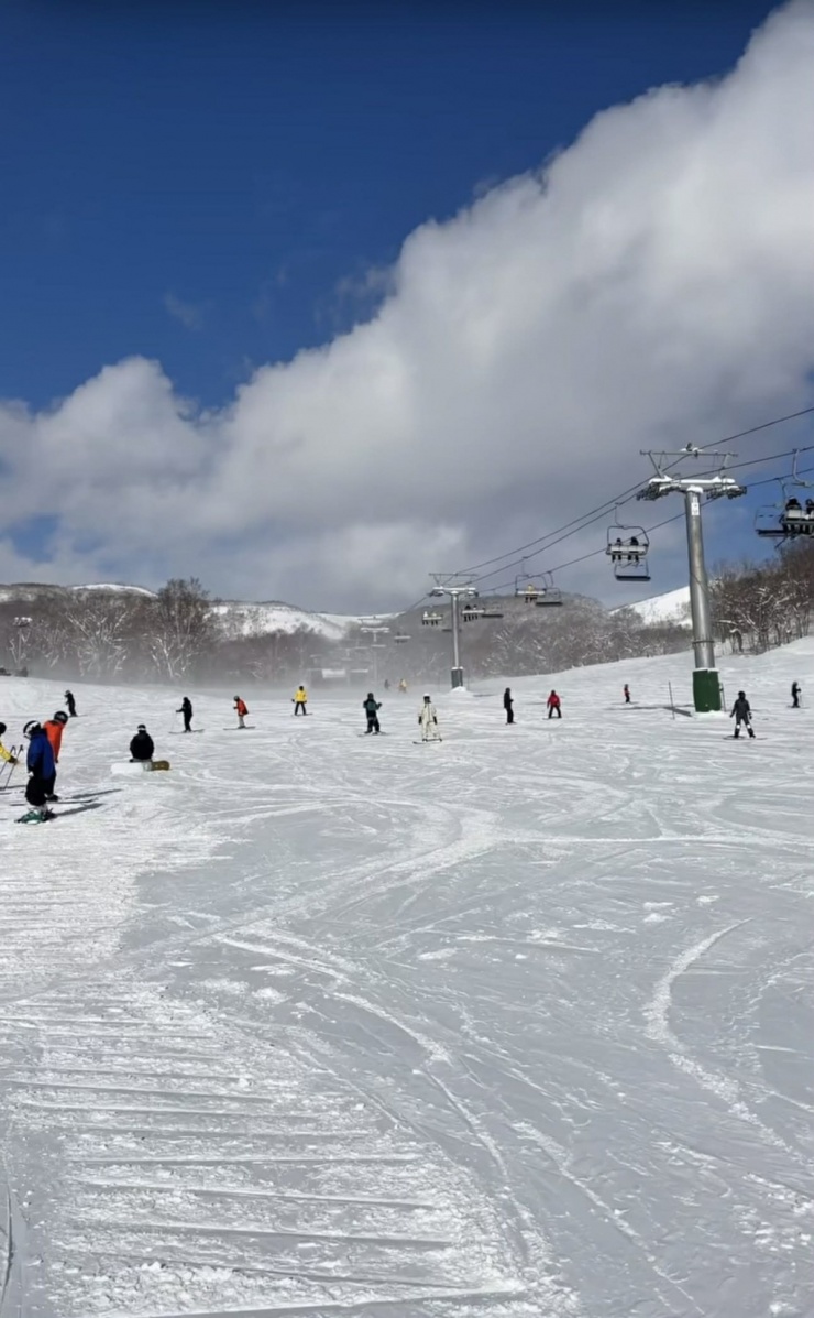 Tăng Thanh Hà đi Nhật trượt tuyết khởi đầu năm 2026 - 4